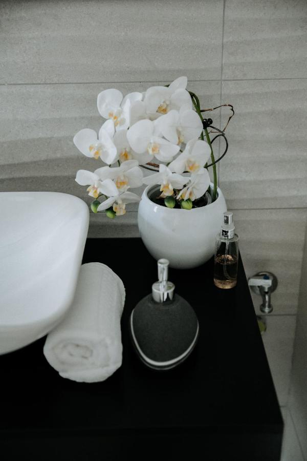 Altrentatre Bed & Breakfast Voghera Exterior photo